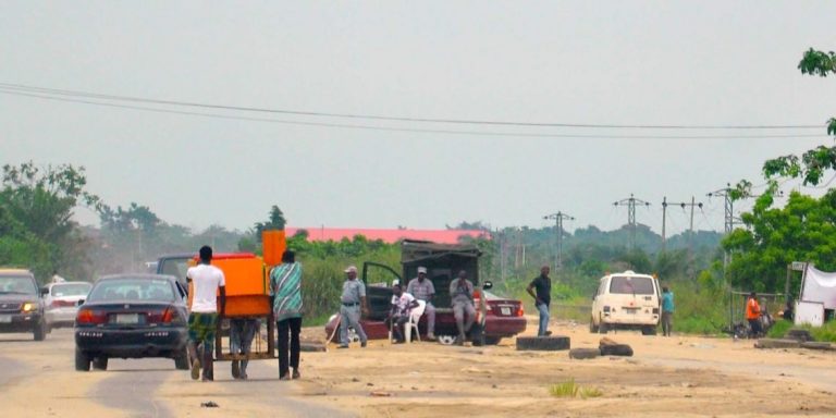 Border closure: ‘Nigerians will praise FG