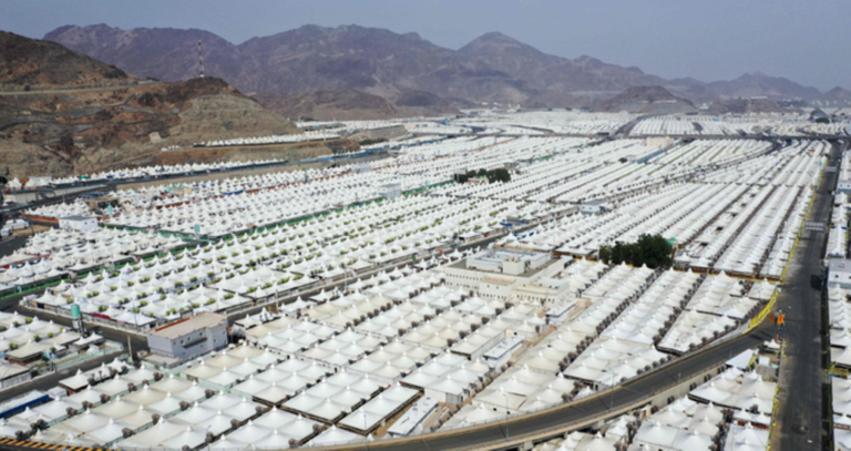 The journey begins: Pilgrims arrive in Mina for first day of Hajj