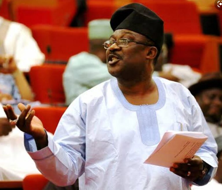 Omoluabi Olabode congratulates Senator Adeyemi on His 58th Birthday Celebration