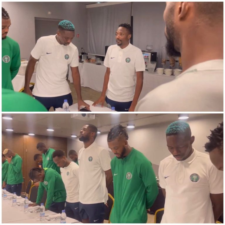 Super Eagles Observe Minute Silence In Honour Of Nigerians Who Died During AFCON