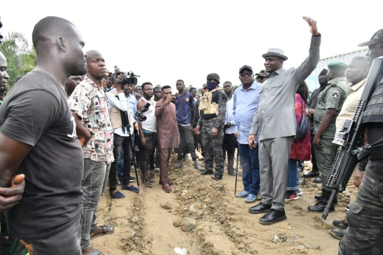 NDDC Begins Repairs Of East West Road, Seeks Motorists’ Cooperation