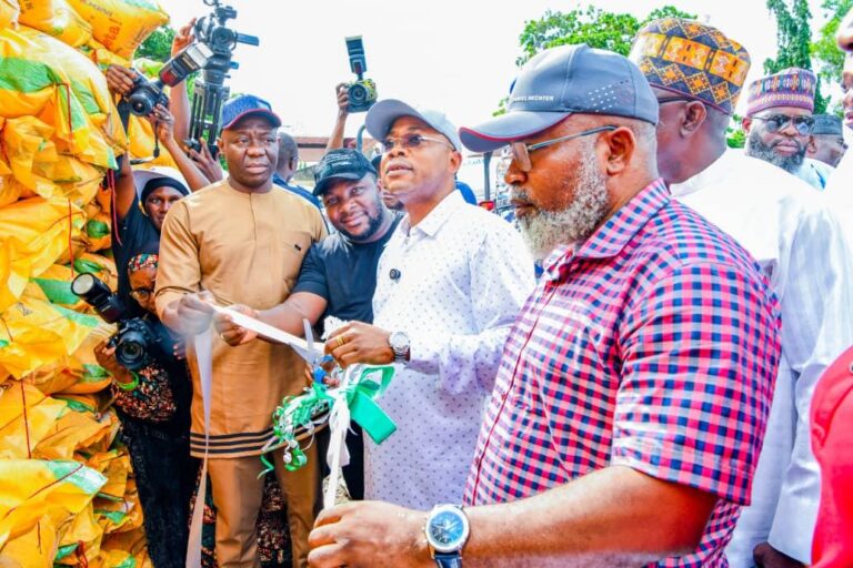 Governor Ododo Flags Off Distribution Of Fertilizer To Kogi Farmers