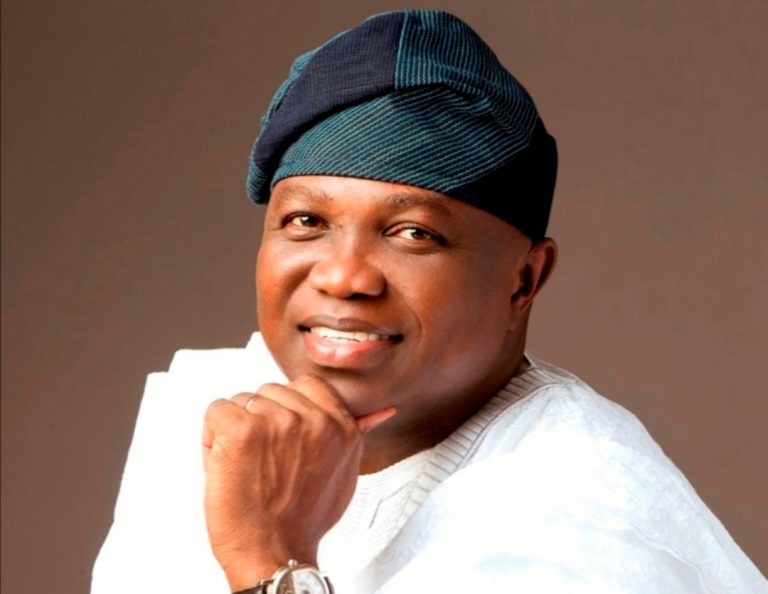 Ambode Support Group Celebrates With Christians At Christmas, Prays For Prosperous Nigeria 